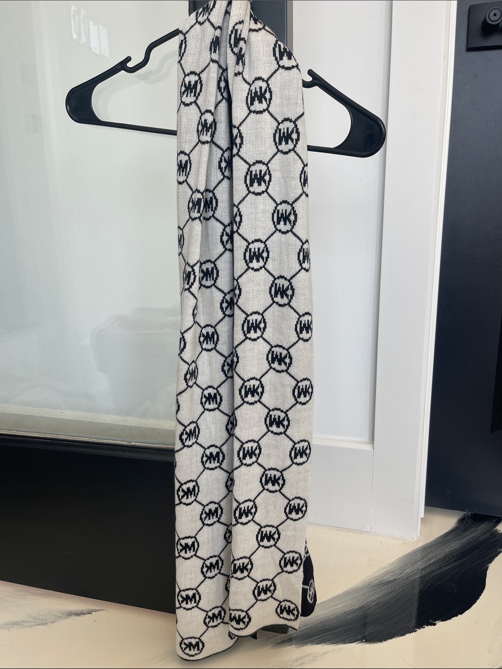 Michael Kors Black & White MK Logo Knit Scarf